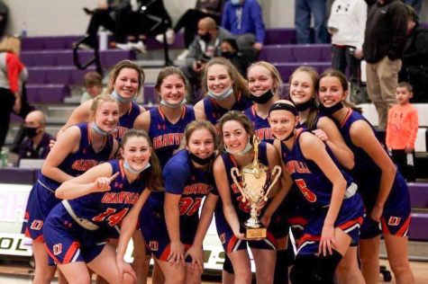 Lady Rockets Win Mascoutah Holiday Tournament