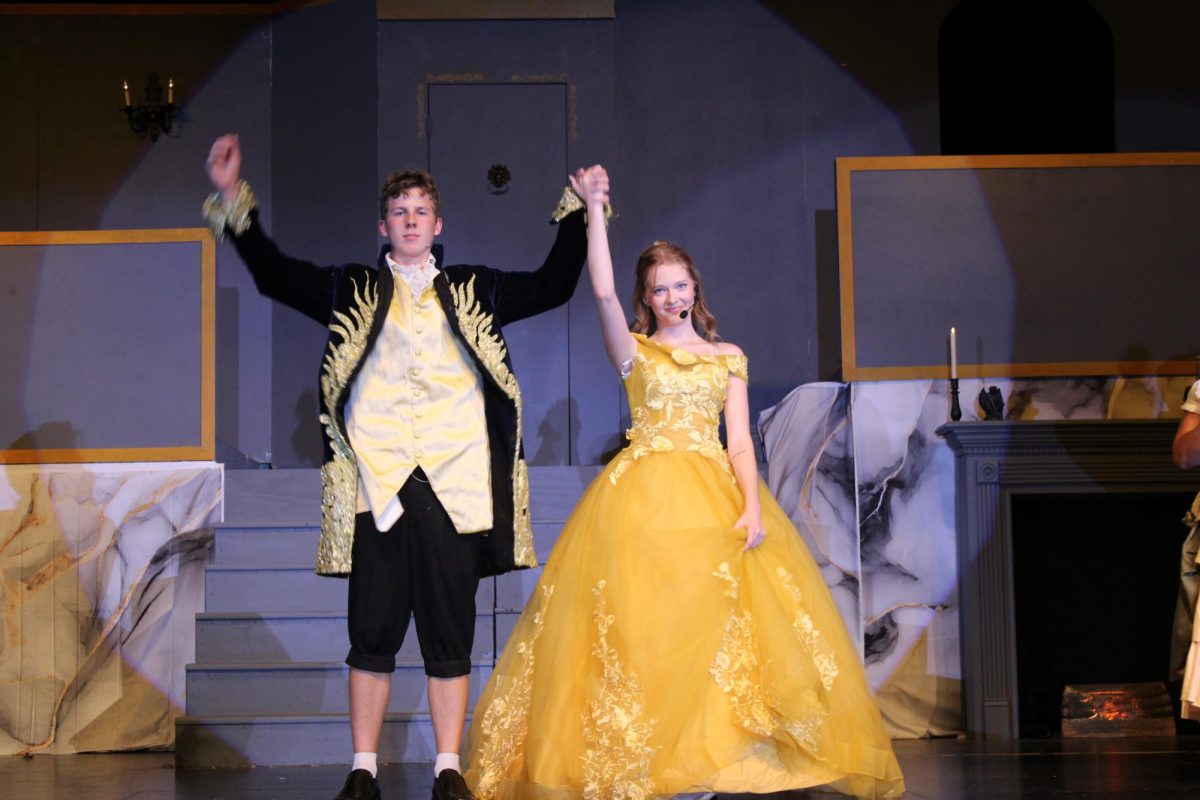 Belle "Bella Welch" and Beast "Calvin Maynard" took their bows at the end of the performance. 