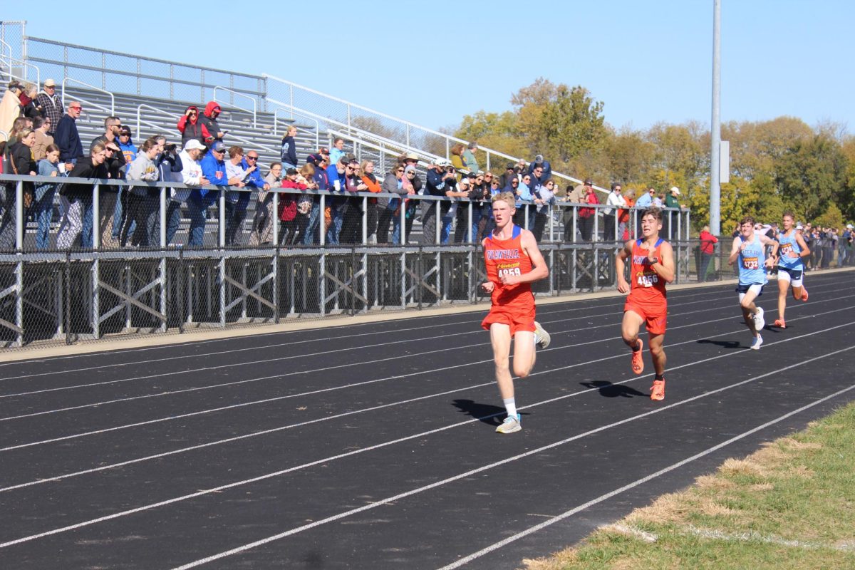 Thor Gavin and Gabe Charles racing to the finish line.