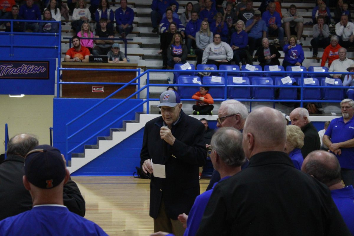 Coach Luechtefeld speaking at Luechtefeld Night.