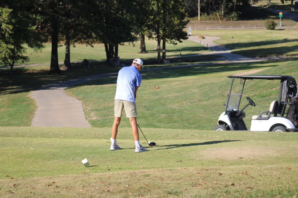 Braylen turner lines up his shot. 