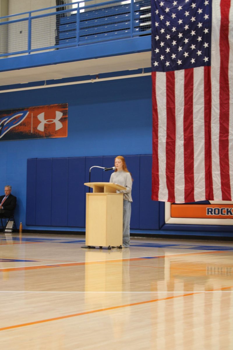 Julia Presents Voice of Democracy at Banquet in Sparta